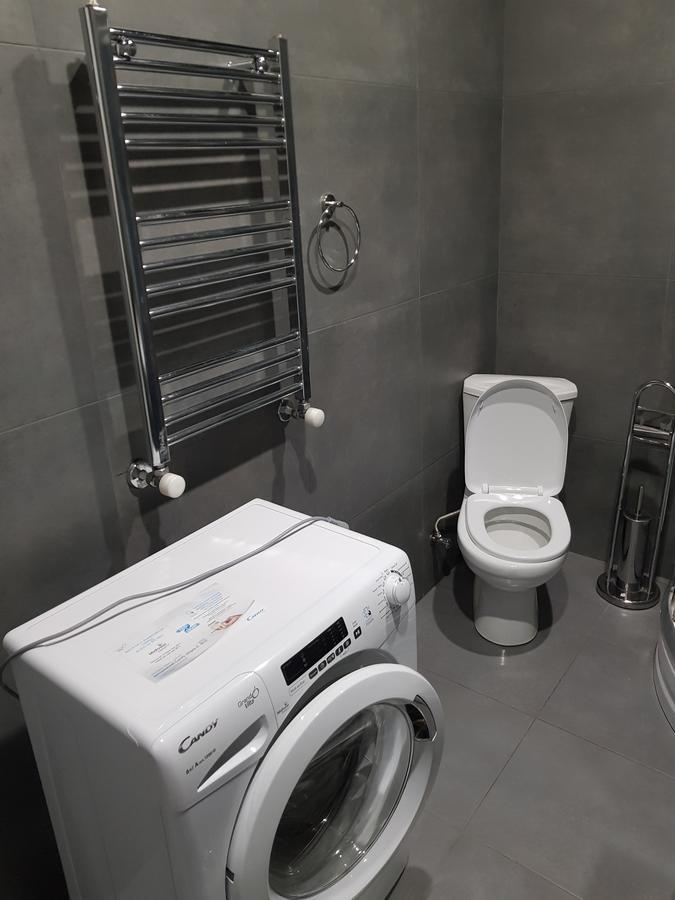 Apartments Cira 01 Batumi Bagian luar foto