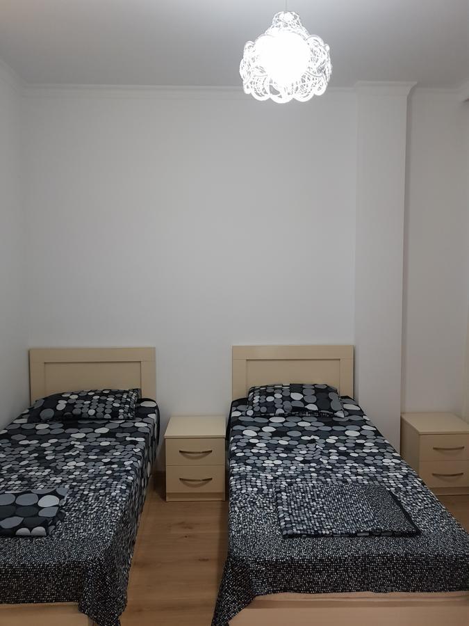 Apartments Cira 01 Batumi Bagian luar foto